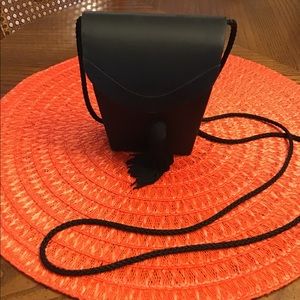 Preston & York satin evening crossbody bag 💋in excellent shape. Great fo